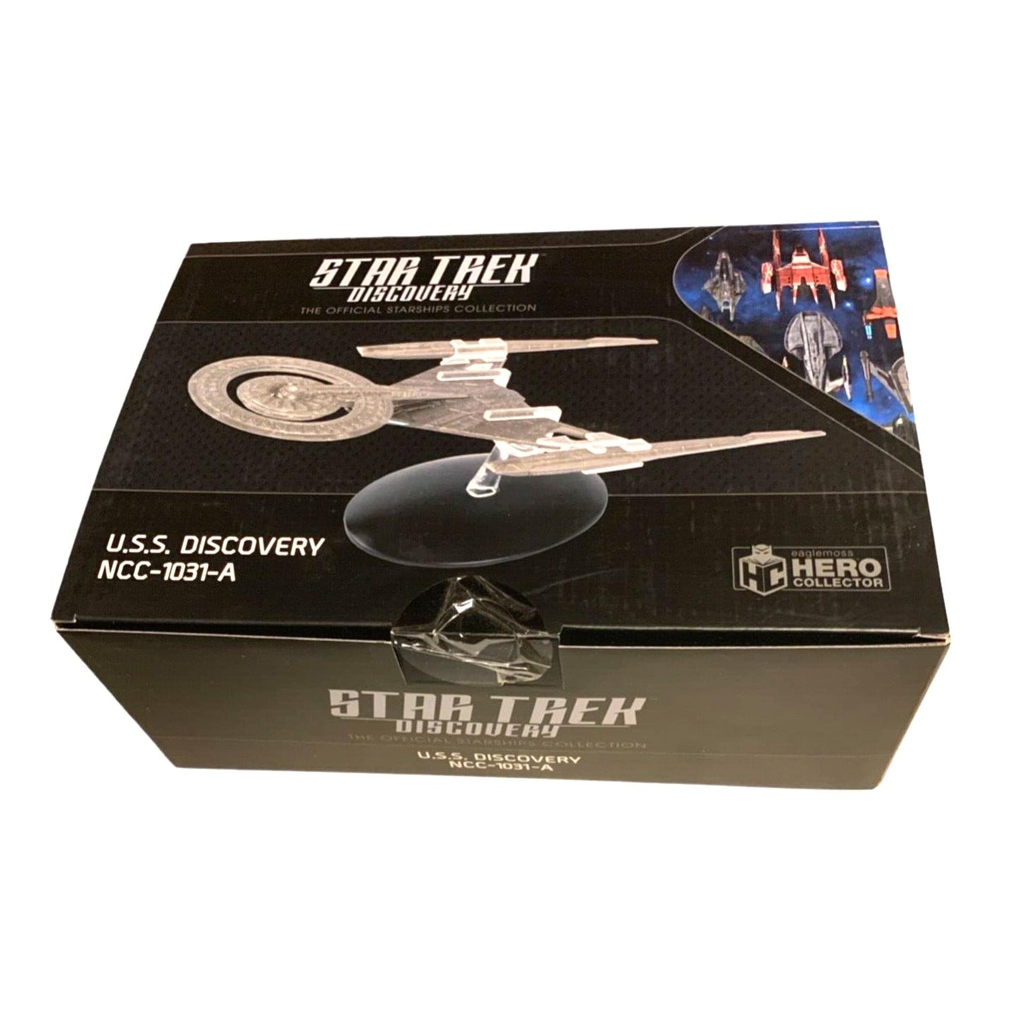 Top-down view of the USS Discovery model showing the elongated hull and warp nacelle details
