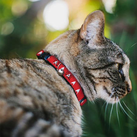 Close-up of the breakaway safety buckle on the Star Trek red insignia cat collar.