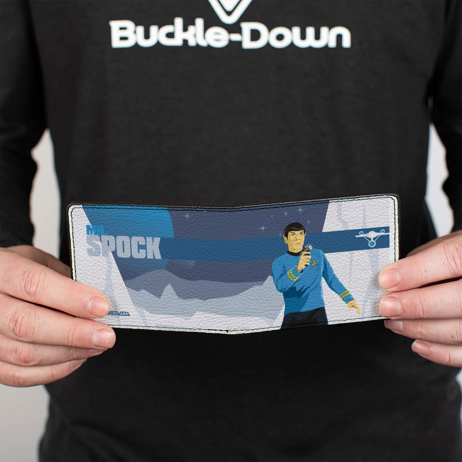 High-quality printing detail on Spock phaser pose wallet
